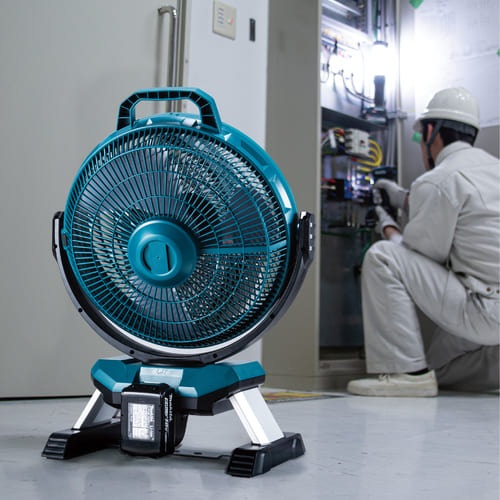 マキタ　14.4V／18V／AC100V　充電式（コードレス）産業扇(扇風機)　CF301DZ　本体のみ（充電池・充電器別売）