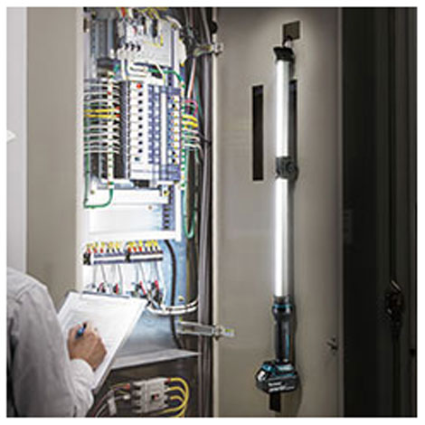 マキタ　14.4V・18V　充電式ワークライト　ML818（充電池・充電器別売）