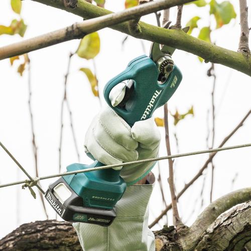 マキタ 10.8V 充電式せん定ハサミ UP100DZ 本体のみ(充電池・充電器・ケース別売)