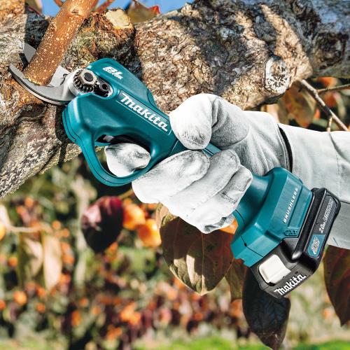 マキタ 10.8V 充電式せん定ハサミ UP100DZ 本体のみ(充電池・充電器・ケース別売)