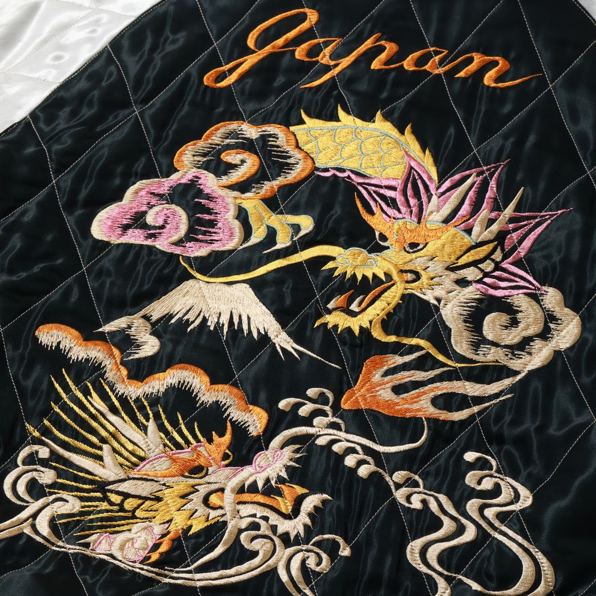 �ڥơ��顼���Ρʥơ��顼�ȥ��襦�ˡ�tt15973-219 / Mid 1950s Style Acetate Quilted Souvenir Jacket ��WHITE TIGER�� �� ��DUELLING DRAGONS�� �� �ۥ磻�ȥ������� ζ �ɥ饴�� �����ơ��� ����ƥ��� ��������� �����٥˥����㥱�å�