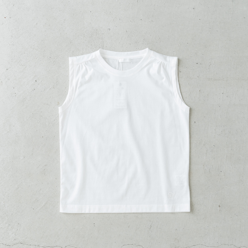 寒暖差を感じやすい肩を守る2way【ケープ付Tシャツ】