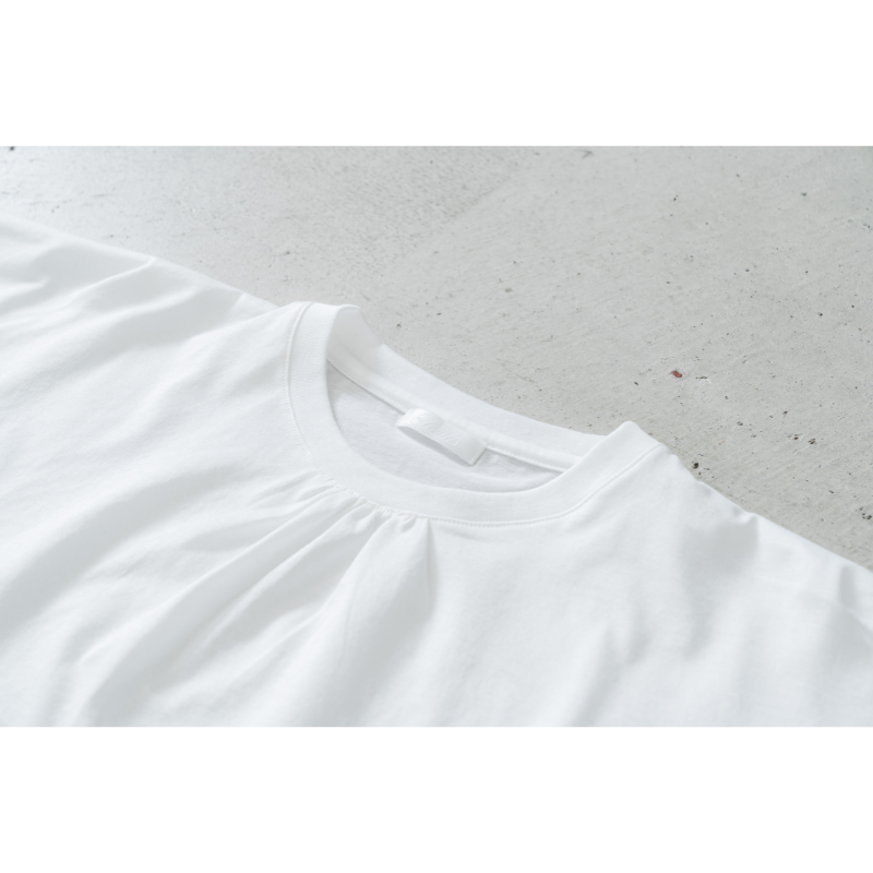 寒暖差を感じやすい肩を守る2way【ケープ付Tシャツ】