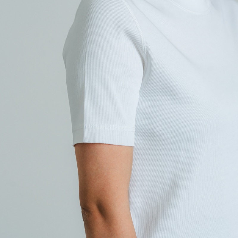自然なラフさ＆ヴィンテージ感【切りっぱなし加工Tシャツ・ショート丈】