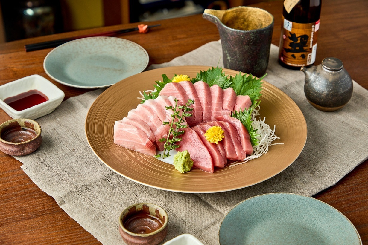 【高知県産】養殖本マグロ大トロ・中トロ食べ比べセット（合計約1kg）