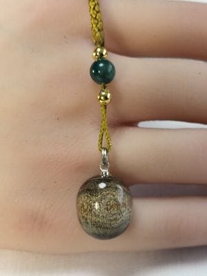 希少虹色珊瑚の根付ストラップ【岡田黒珊瑚工房】 ｜鳥取の特産品お