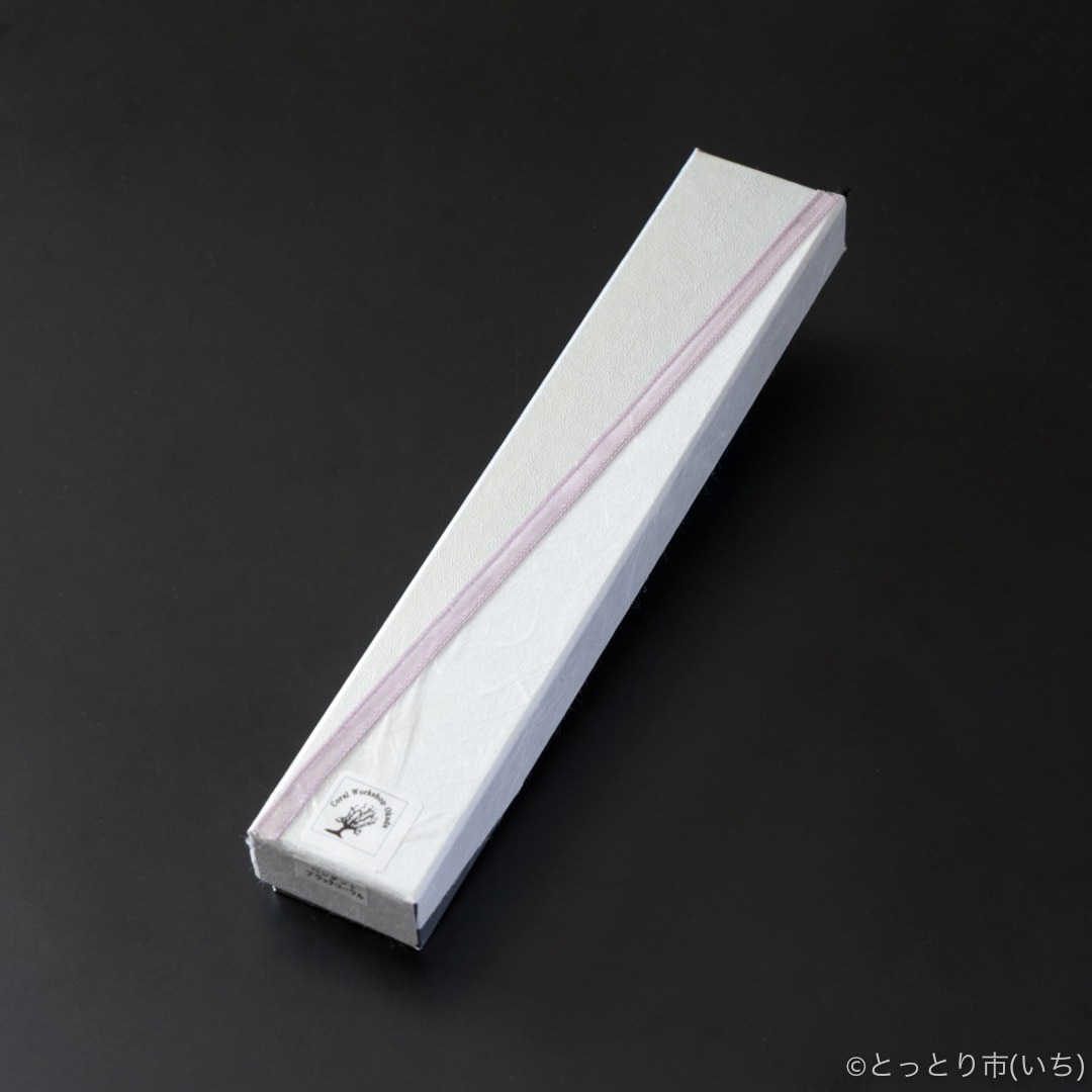 希少虹色珊瑚のペンダント【岡田黒珊瑚工房】 ｜鳥取の特産品お