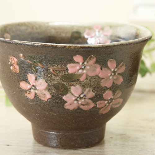 【益子焼】大きめたっぷりサイズ開いた形のさくら煎茶カップ【単品1個】