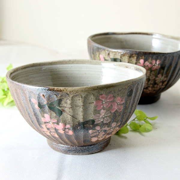 【益子焼】 しのぎ さくら桜 深さのある どんぶり 丼物や麺類に 丸い形 単品1個