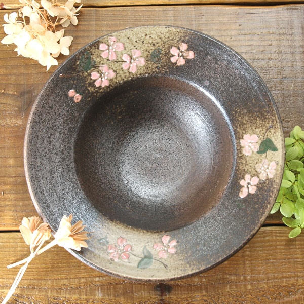 【益子焼】ろくろで豪快に開いたリム盛り鉢 【さくら桜模様・サイズ大】【単品1枚】