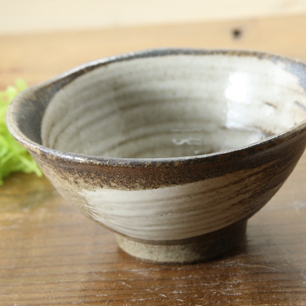 【益子焼】素朴な刷毛目のご飯茶碗【開いた形・サイズ大・単品1個】