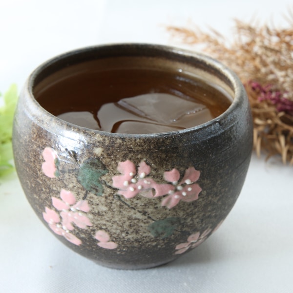 【益子焼】まん丸 コロン 高台のないスッキリデザイン さくら桜の麦茶カップ【単品1個】