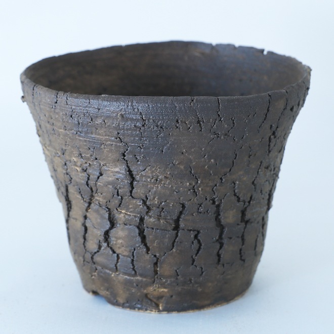 【益子焼】 3.8号鉢 高さ約9.5cm 植木鉢 陶器鉢 塊根植物 アガベ サボテン コーデックス 【炸裂紋鉢 大地の鼓動】 作家 陶芸家 横山雄一作 一点物