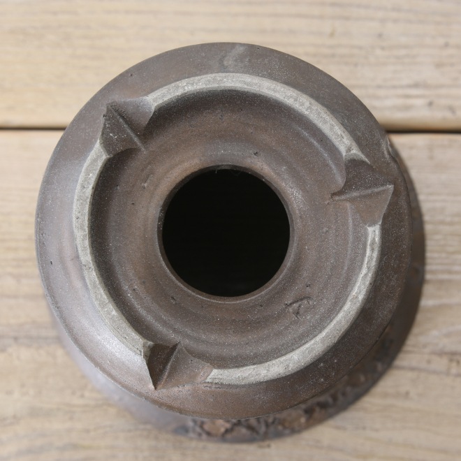 【益子焼】5.5号鉢 植木鉢 陶器鉢 オペルクリカリアパプキス 灌木系塊根植物 アガベ 【NEW銀河鉢クレーター・Black&Gold】 高さ約17cm 作家 陶芸家 横山雄一作 一点物