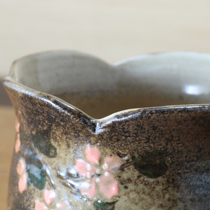 【益子焼】 マグカップ かわいいチューリップみたいな花形 さくら桜 単品1個