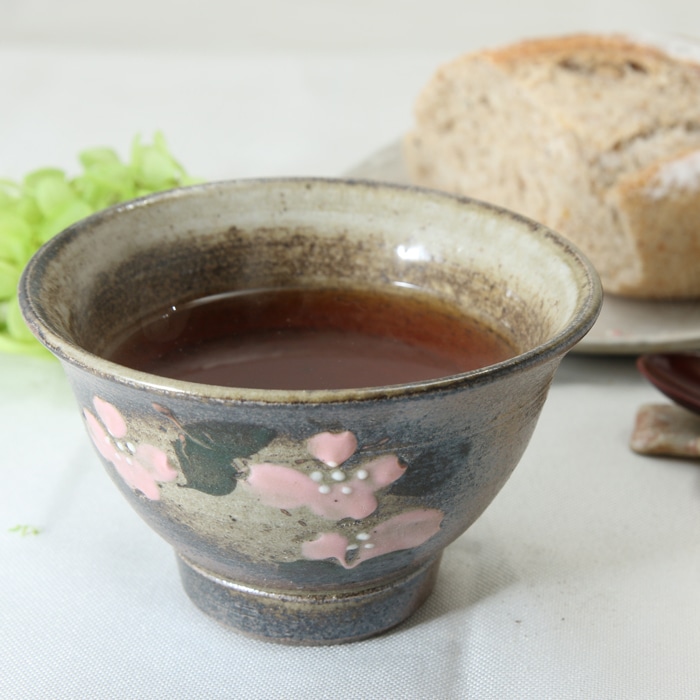 【益子焼】 煎茶カップ 汲み出し 煎茶碗 開いた形 花水木ピンク 単品1個