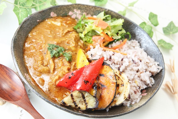 【益子焼】小カレーにもぴったり☆たたら楕円の中深プレート【さくら・単品１枚】