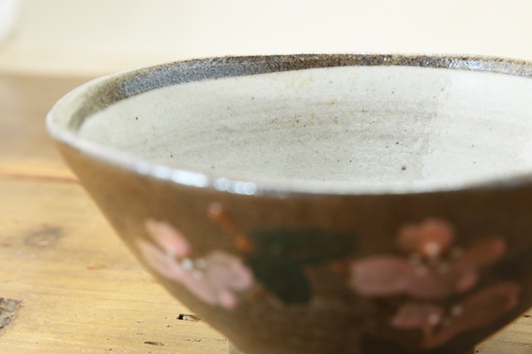 【益子焼】丸形で縁変形の普通サイズご飯茶碗【単品１個】