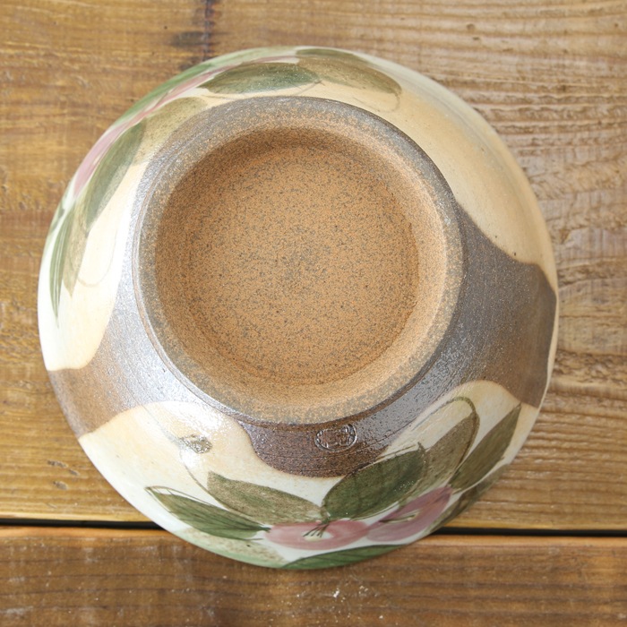 【益子焼】深さのある大きめたっぷり丼 どんぶり　【優しい風合いのつばき模様・単品１個】