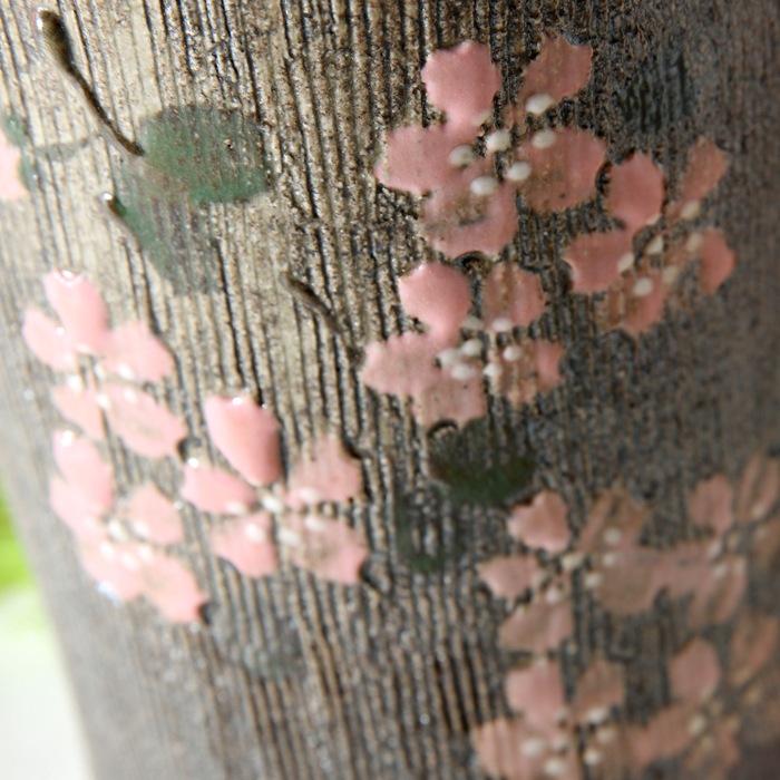 【益子焼】 アウトレットB品 ビールジョッキ 炭化焼シリーズ さくら桜 【縦のクシ目ライン・単品１個】※アウトレットB品のため、ギフト包装不可※返品交換不可