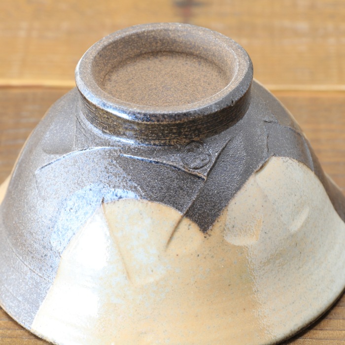 【益子焼】 大きめ メガご飯茶碗 ミニ小丼 しのぎ お茶漬け茶碗 優しい風合いのつばき 【単品１個】