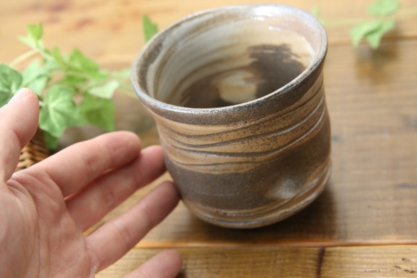 【益子焼】父の日敬老の日に　渋めのくし目焼酎カップ　ロックカップ　【単品１個】