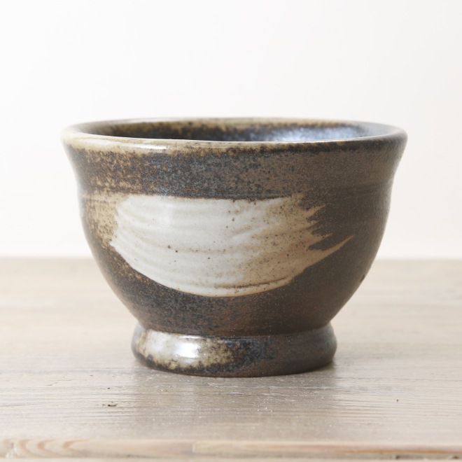 【益子焼】 小丼 付け汁 つけ麺 ミニ小丼 素朴な刷毛目模様 丼飯 ミニ天丼 ミニカツ丼 こだわりの厚めで丈夫 安定感あり 【単品１個】