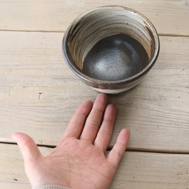 【益子焼】 小丼 付け汁 つけ麺 ミニ小丼 素朴な刷毛目模様 丼飯 ミニ天丼 ミニカツ丼 こだわりの厚めで丈夫 安定感あり 【単品１個】