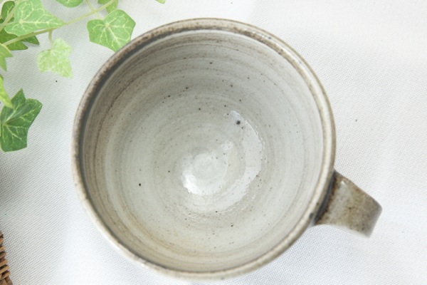 【益子焼】大きめたっぷりサイズ　取っ手付きのカフェオレ　スープボウル【むらさき椿・単品１個】
