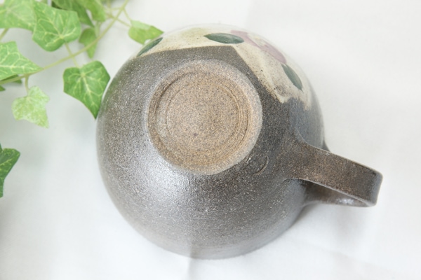 【益子焼】大きめたっぷりサイズ　取っ手付きのカフェオレ　スープボウル【むらさき椿・単品１個】