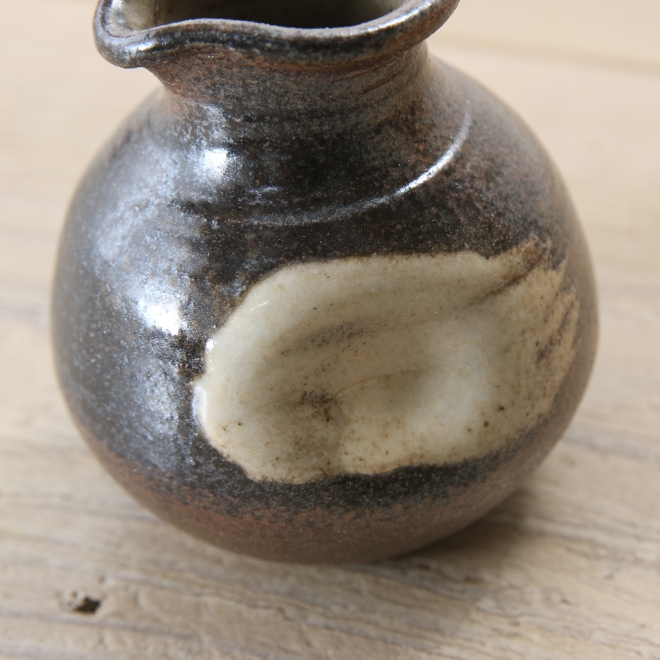 【益子焼】蕎麦徳利 そばどっくり 素朴な炭化焼刷毛目模様 【サイズ小・単品１個】