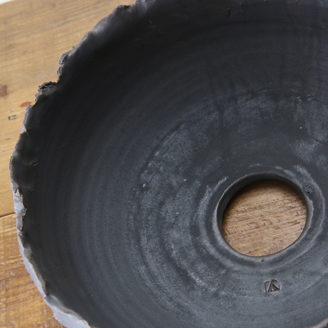 【益子焼】 7.8号鉢 植木鉢 陶器鉢 塊根植物 アガベ サボテン 【砂漠シリーズ】 浅め高さ約10cm 作家 陶芸家 横山雄一作 一点物