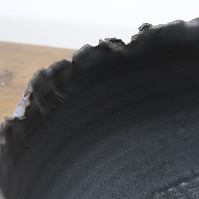 【益子焼】 7.8号鉢 植木鉢 陶器鉢 塊根植物 アガベ サボテン 【砂漠シリーズ】 浅め高さ約10cm 作家 陶芸家 横山雄一作 一点物