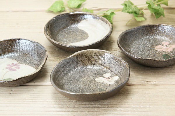 【益子焼】たたら作りのシンプル丸形のしょうゆ小皿【単品1枚】