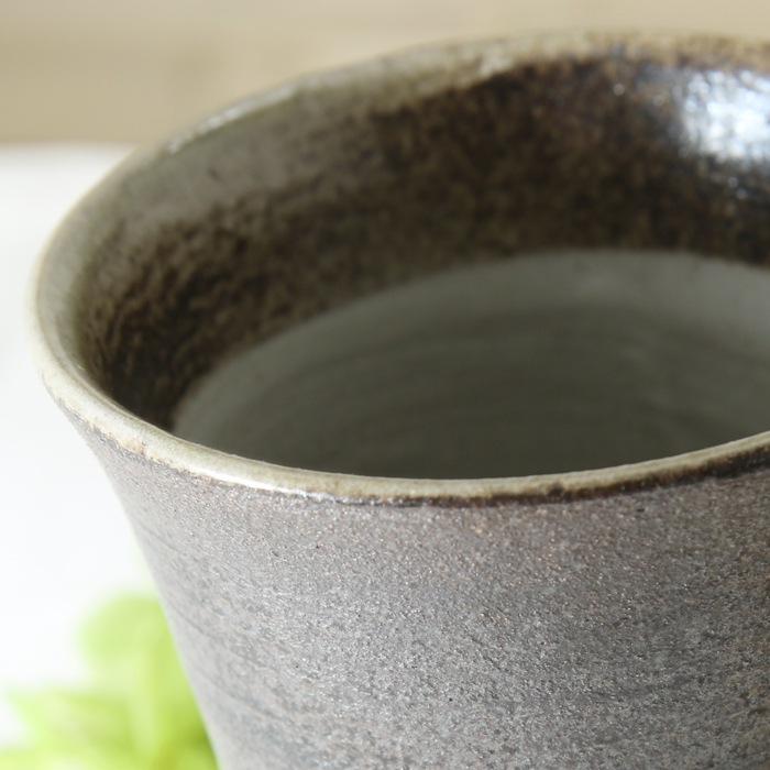 【益子焼】 スマート 背丈のある タンブラー フリーカップ ビールカップ 刷毛目つゆ草模様 炭化焼シリーズ 単品1個