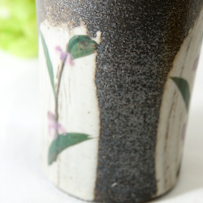 【益子焼】 スマート 背丈のある タンブラー フリーカップ ビールカップ 刷毛目つゆ草模様 炭化焼シリーズ 単品1個