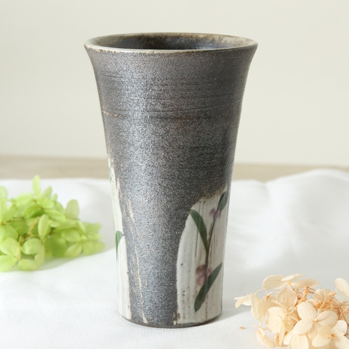 【益子焼】 スマート 背丈のある タンブラー フリーカップ ビールカップ 刷毛目つゆ草模様 炭化焼シリーズ 単品1個