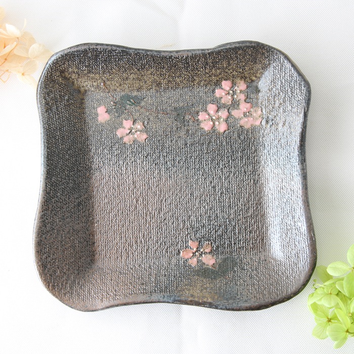 益子焼 炭化焼シリーズ  角丸の四角プレート　和菓子皿 ケーキ皿 さくら桜シリーズ 単品1枚