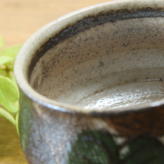 【益子焼】 おちょこ お猪口 炭化焼 布目ぶどう模様 単品1個