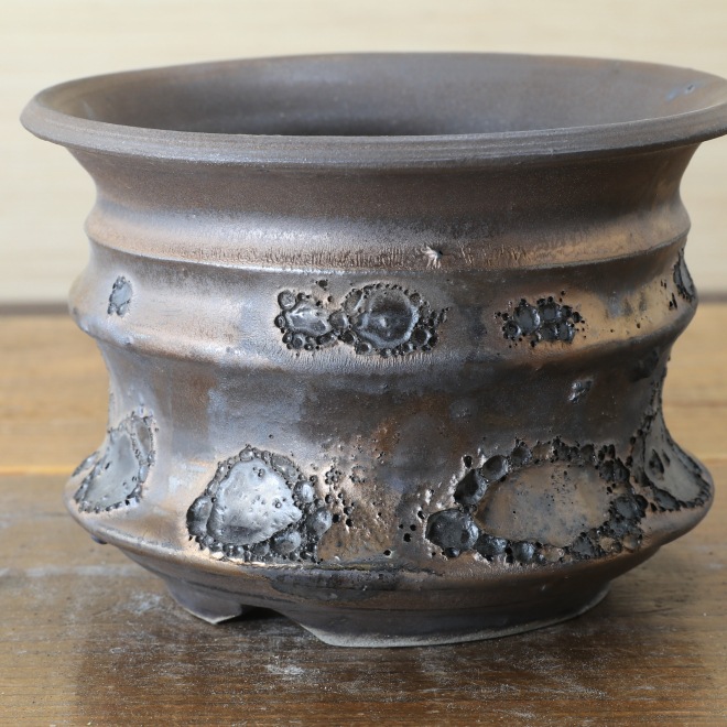 4.6号鉢 高さ約10cm 植木鉢 陶器鉢 塊根植物 コーデックス アガベ サボテン 【銀河鉢クレーター】 作家 陶芸家 横山雄一作 一点物