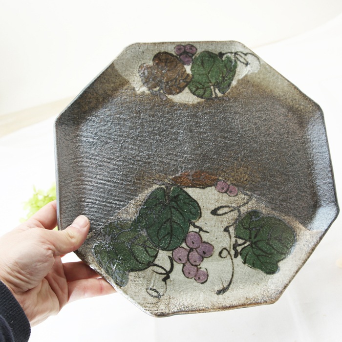 益子焼 炭化焼シリーズ  八角ワンプレート皿 約26～26.5cm 布目ぶどう 単品1枚