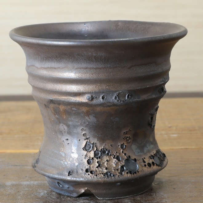 3.8号鉢 高さ約10.3cm 植木鉢 陶器鉢 塊根植物 コーデックス アガベ サボテン 【銀河鉢クレーター】 作家 陶芸家 横山雄一作 一点物