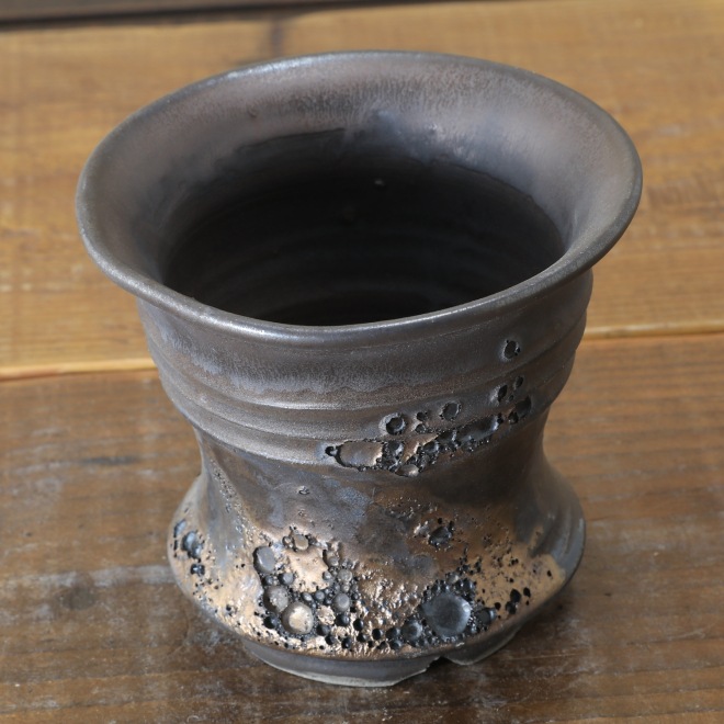 3.8号鉢 高さ約10.3cm 植木鉢 陶器鉢 塊根植物 コーデックス アガベ サボテン 【銀河鉢クレーター】 作家 陶芸家 横山雄一作 一点物