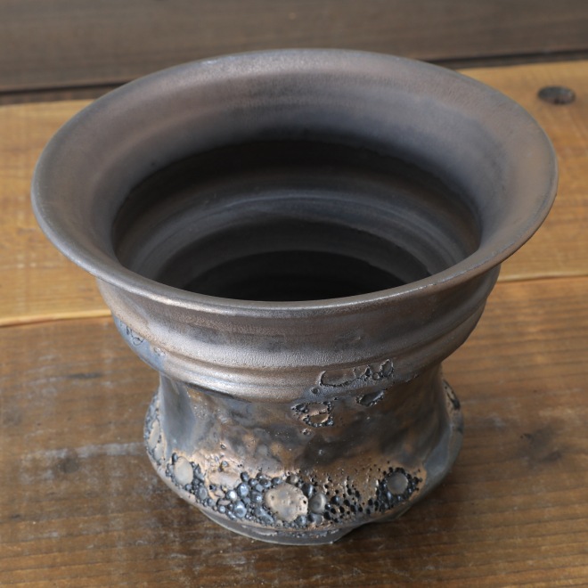 5.6号鉢 高さ約12.5cm 植木鉢 陶器鉢 塊根植物 コーデックス アガベ サボテン 【銀河鉢クレーター】 作家 陶芸家 横山雄一作 一点物