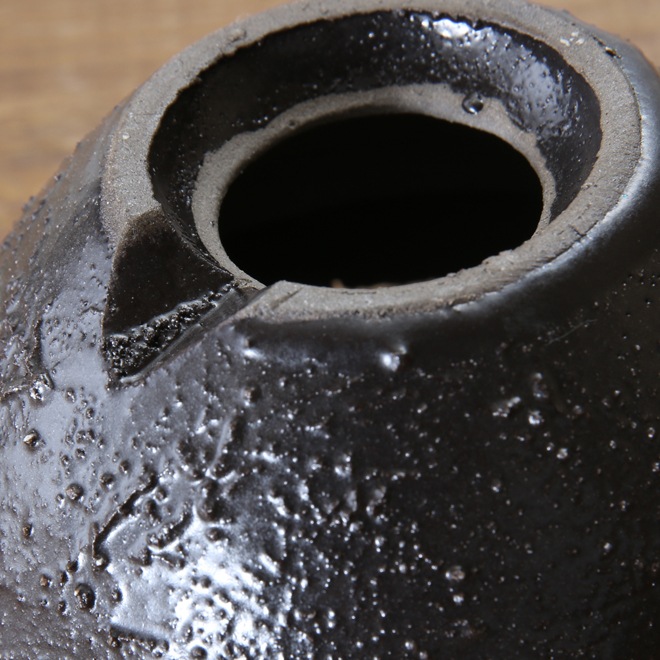 【益子焼】3.3号鉢 植木鉢 陶器鉢 塊根植物 アガベ サボテン 【黒釉砂利シリーズ】 高さ約8.5cm 作家 陶芸家 横山雄一作