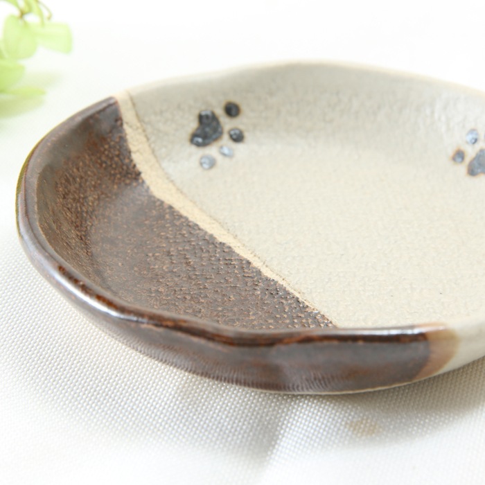 【益子焼】肉球シリーズ シンプルが使いやすい 丸小皿 丸豆皿 【単品１枚】