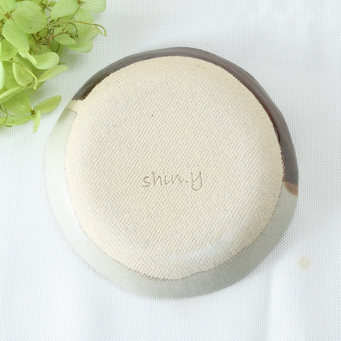 【益子焼】肉球シリーズ シンプルが使いやすい 丸小皿 丸豆皿 【単品１枚】