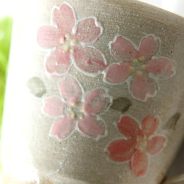 【益子焼】 優しい風合い いっちん桜さくら たっぷりサイズのマグカップ 薄刷毛目ベージュ 釉薬シリーズ 【単品1個】