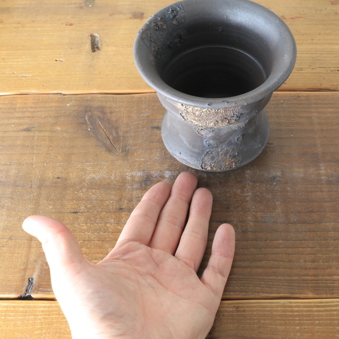 【益子焼】 3.8号鉢 高さ約10.5cm 植木鉢 陶器鉢 塊根植物 アガベ サボテン コーデックス 【銀河鉢シリーズ】 作家 陶芸家 横山雄一作 一点物
