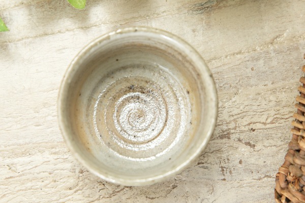 【益子焼】白コスモス模様のおちょこ【切立・単品１個】